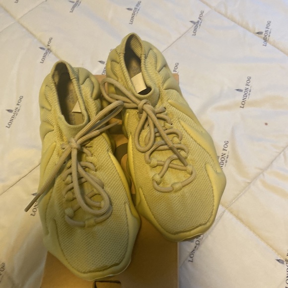 Yeezy Resin 450 Sneakers - Picture 2 of 7